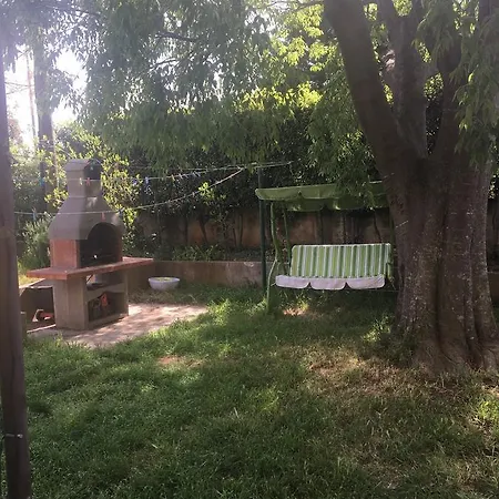 Апартаменты Mirana With Garden And Free Parking *