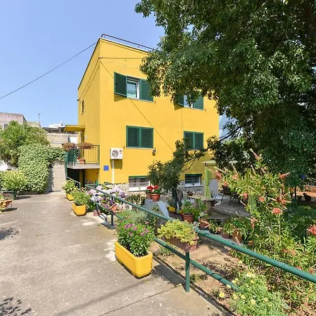Apartment Mirana With Garden And Free Parking *
