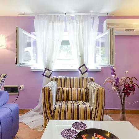 Mirana With Garden And Free Parking Apartment