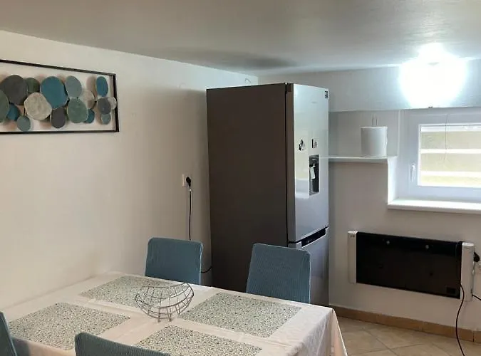 Mirana With Garden And Free Parking זאדאר