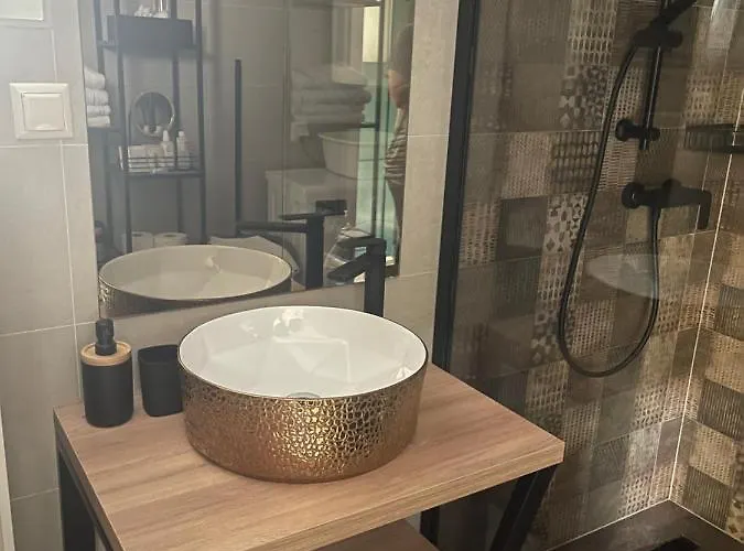 Mirana With Garden And Free Parking *