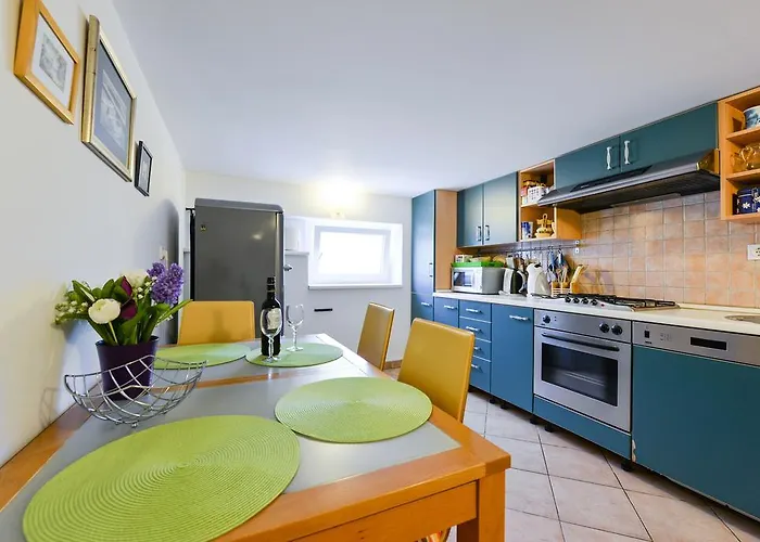 Mirana With Garden And Free Parking Lejlighed