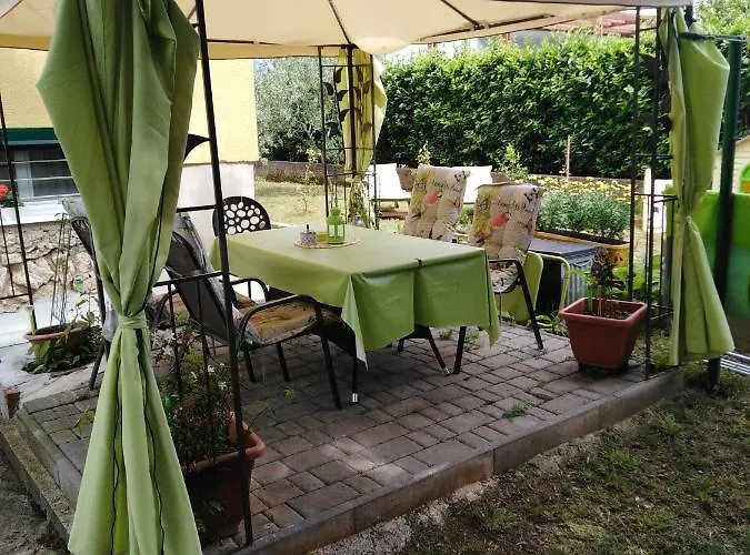 Apartamento Mirana With Garden And Free Parking